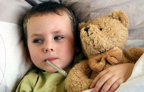 子供に喉の痛みがある場合はどうすればいいですか？
