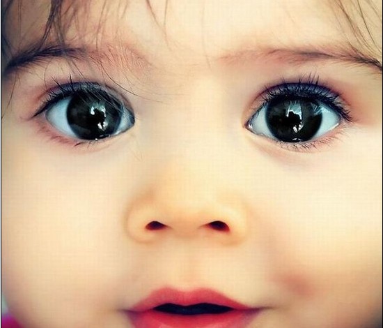 2016年に生まれた女の子の名前：期待される傾向は何ですか？