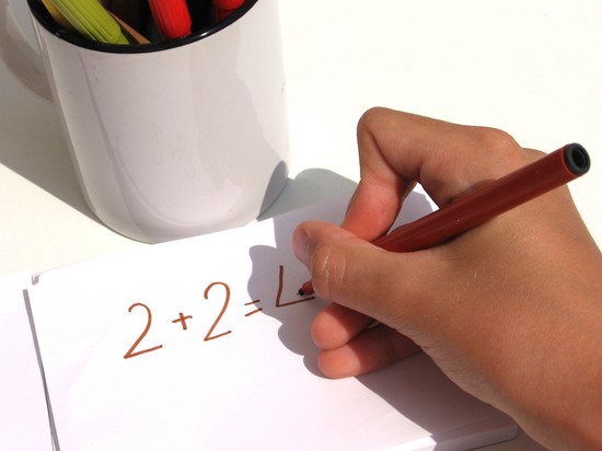 子供の能力をどのように発達させるか。就学前の子供と幼い子供の両親のためのヒント