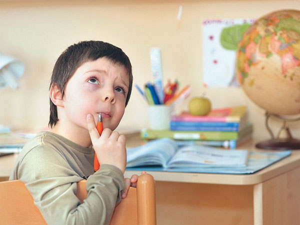 Neskuchnaya study：学生の職場を適切に装備する方法