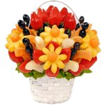 自分の手で果物の花束