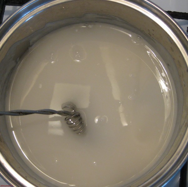 水から何ができるのですか：私たちはリズナを作ります
