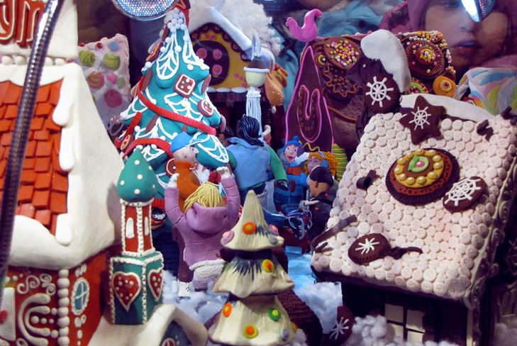新年のためのプラスチック製の子供工芸品：写真マスタークラス