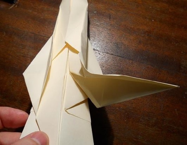 あなた自身の手で紙から剣を作る方法