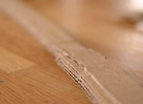 あなた自身の手で紙から剣を作る方法