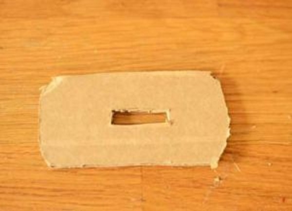 あなた自身の手で紙から剣を作る方法