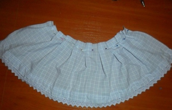 あなたの手で人形服を縫う方法
