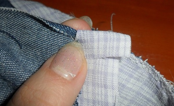 あなたの手で人形服を縫う方法