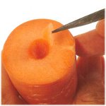 野菜や果物からの彫刻？