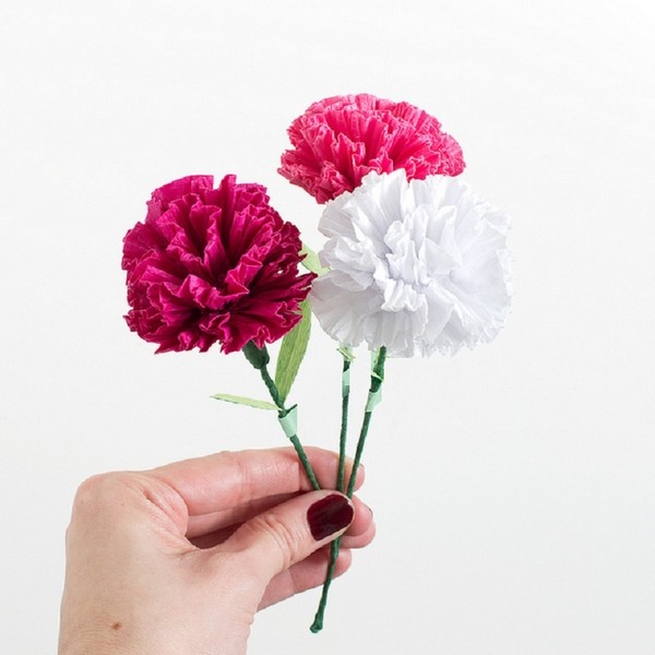 心から：コンテストと展覧会のための5月9日の最高の工芸品