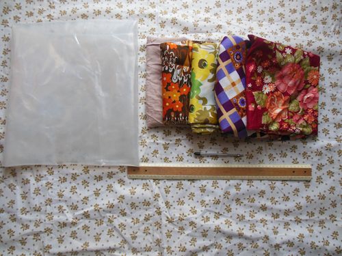 柔らかいおもちゃが自分の手で