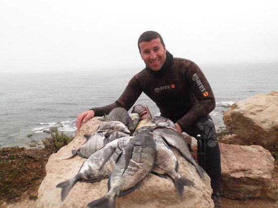 大小の魚：クリミアでの釣りに最適な場所