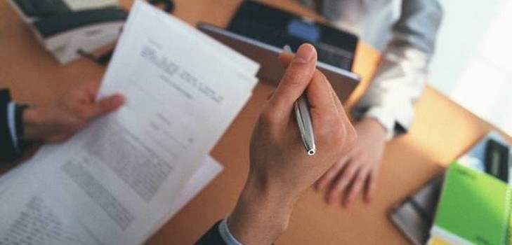 企業従業員の特性