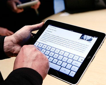 どちらが良いですか：タブレットかラップトップですか？