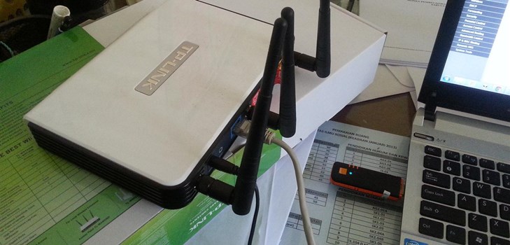 ラップトップからWiFi経由でインターネットを配布する方法