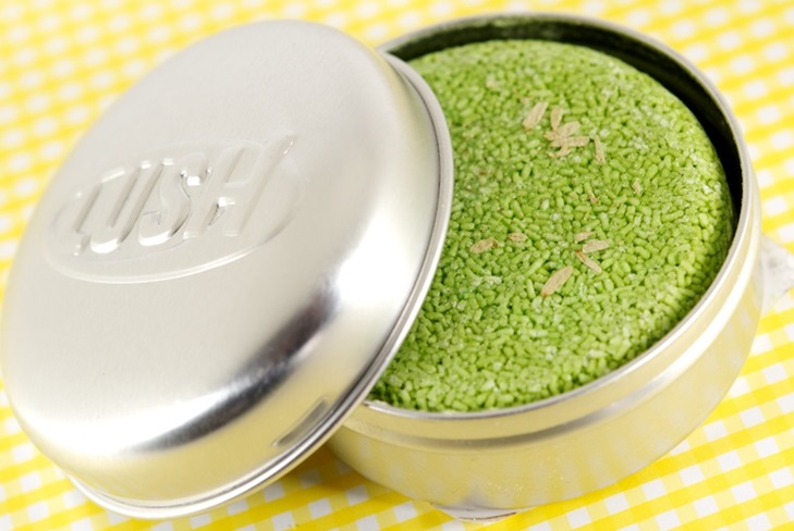 固体シャンプーLush：構成、レビュー