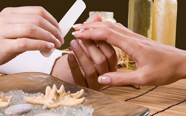 理想的な爪の形態：ナイルの専門家からの3つの秘密