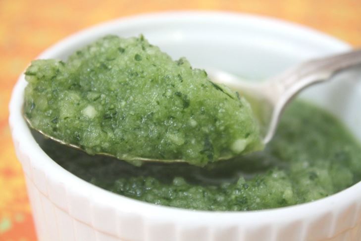 キュウリ顔マスク：もう一度最も単純な看護レシピについて 