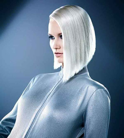ミディアムレングスのヘア用非対称ヘアカット