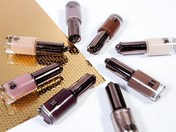 ヌードラグジュアリー：ワニスのコレクションUrban Decay Naked 2016