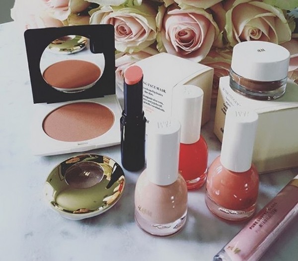 秋の花火：ワニスのコレクションH＆M Beauty