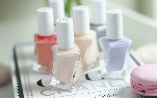 パステルマニキュア：ワニスのコレクションEssie Gel Couture Ballet Nudes 2017