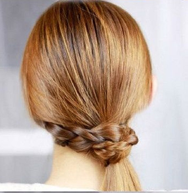 新年2017のための自分の手で女の子のためのヘアスタイル - 短い、中型および長い髪のためのアイデア、ステップバイステップの写真とビデオ