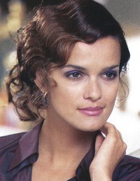 ロマンチックなヘアスタイル