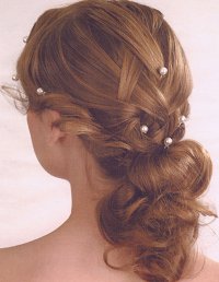 ロマンチックなヘアスタイル