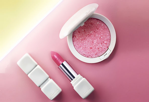ラグジュアリーな輝き：装飾コレクションGuerlain Meteorites Happy Glow 2017