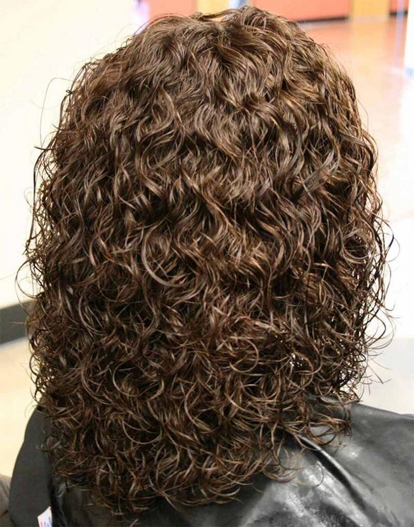 おしゃれな髪型と2016年の中毛のヘアスタイル