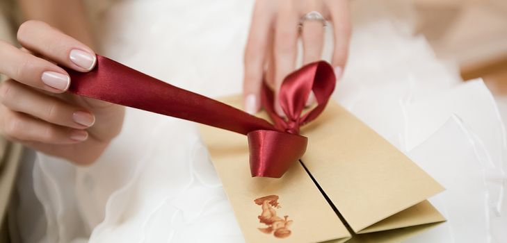 結婚式にお金を寄付する方法