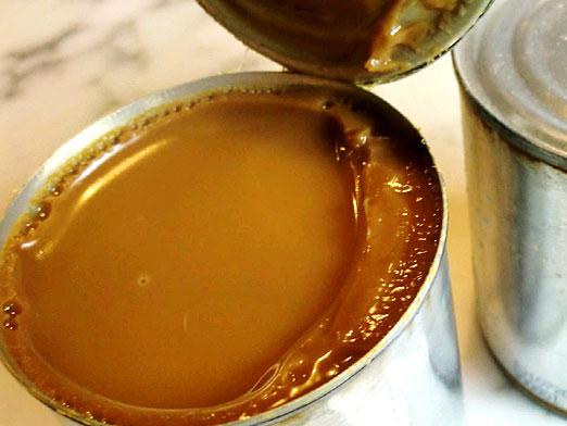 凝縮したミルクを缶で調理する方法は?