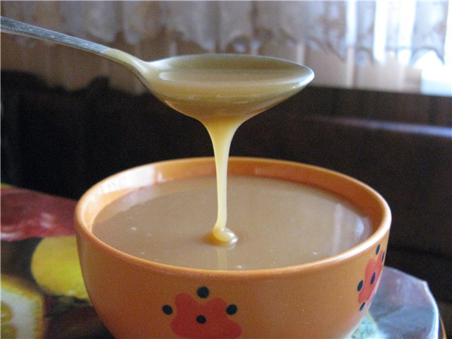 凝縮したミルクを缶で調理する方法は？