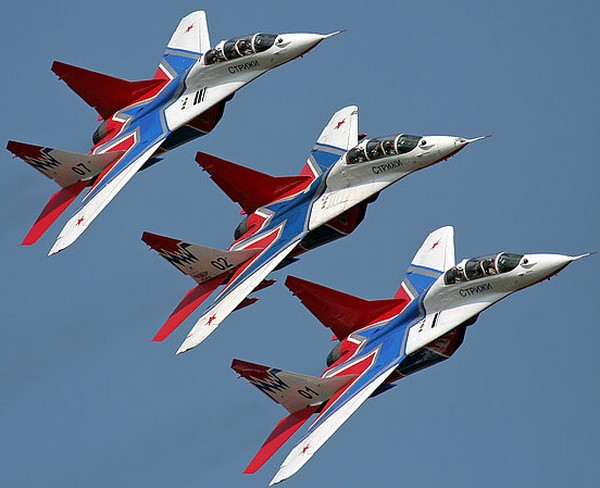 2016年の空軍の日は何日ですか？
