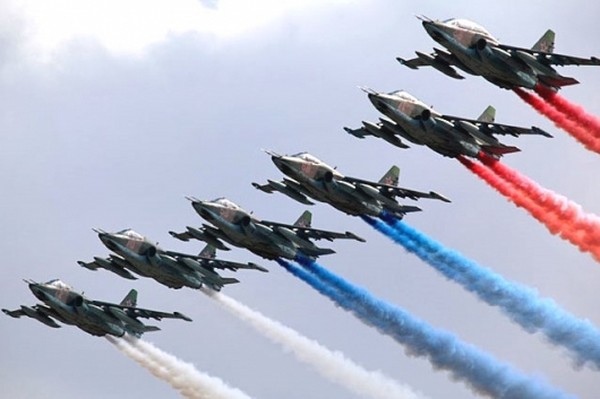 2016年の空軍の日は何日ですか？