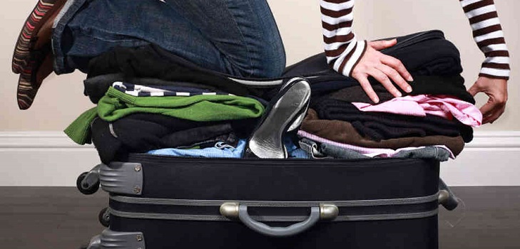 飛行機の荷物の許容重量はいくらですか？