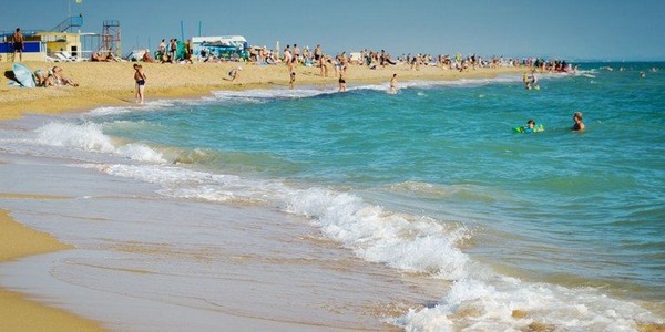 2016年7月、アナパで天気はどうなるのですか？ 7月のアナパでの気象・水温の水文気象学的センターの予測