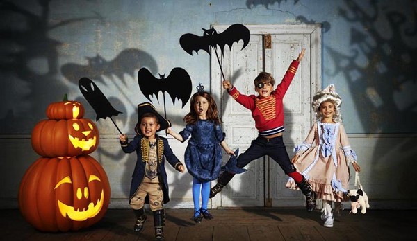 子供、ティーンエイジャー、高校生、学生のためのハロウィーンのシナリオ 子供、ティーンエイジャー、高校生、学生のためのハロウィーンのシナリオ