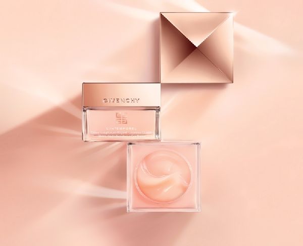 シワに対する日光：アンチエイジングラインGivenchy L'Intemporel