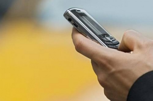 MTSの加入者はどのようにしてお互いの口座を補充できますか？