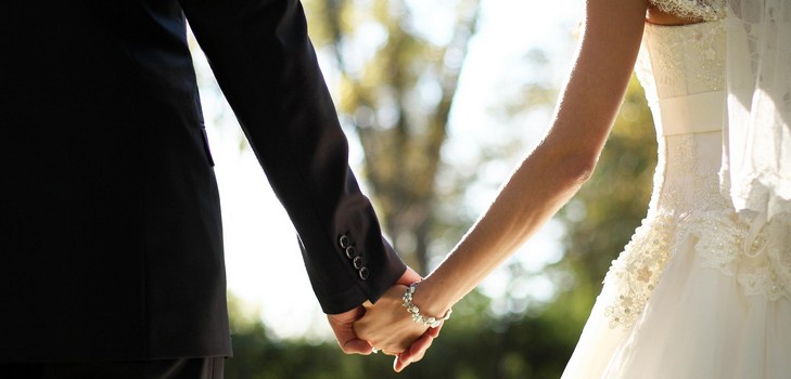 世界の人々の結婚式の伝統