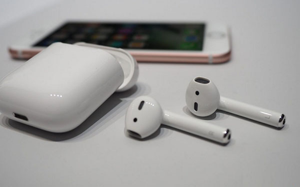 ボーダレスなサウンド：Apple AirPodsワイヤレスヘッドフォン