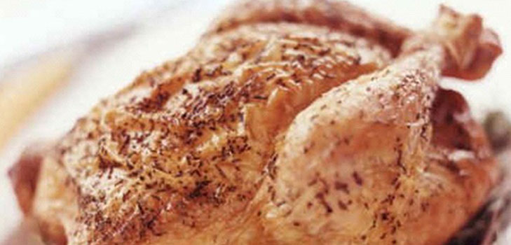 オーブンで食欲をそそる鶏肉