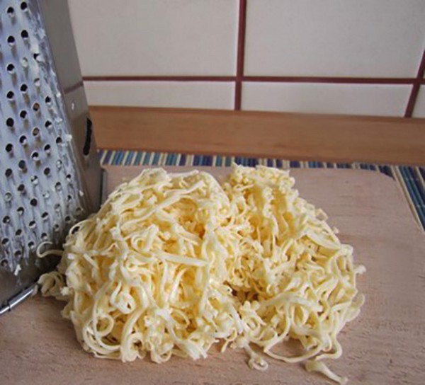 控えめだがおいしいメニューの写真を持つレシピ、またはイースターの前にポストで食べることができるもの