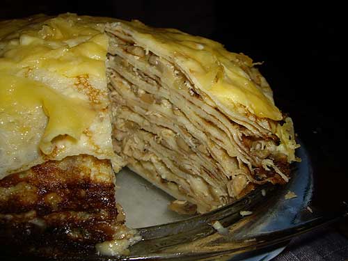 料理の秘密：写真とビデオで最も美味しい詰め物のパンケーキのレシピ