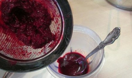 カフェケーキのクリームを作る方法：バター、チョコレート、プロテインクリームのレシピ