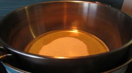 カフェケーキのクリームを作る方法：バター、チョコレート、プロテインクリームのレシピ