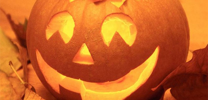 ハロウィーンのためにカボチャを彫る方法