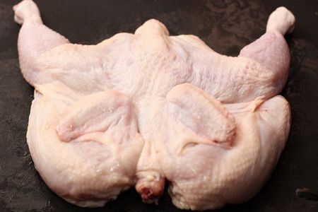 おいしいたばこのチキンの古典的なレシピ